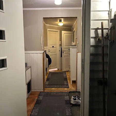 Nydelige Tromsdalen - Rom I Enebolig